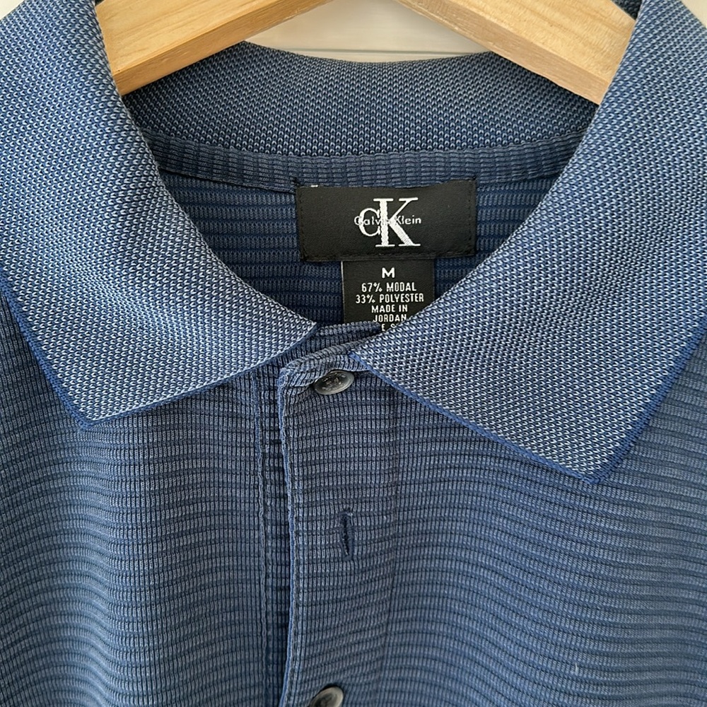 Calvin Klein M Men’s Ribbed Casual Shirt EUC - Picture 2 of 6
